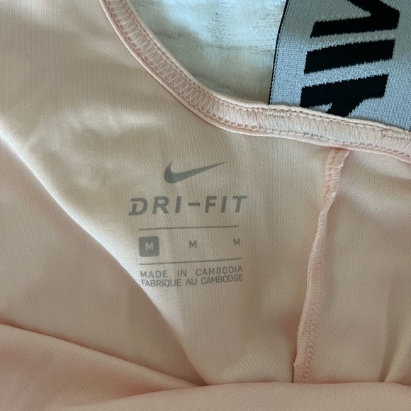 Nike tank top - Picture 3 of 3